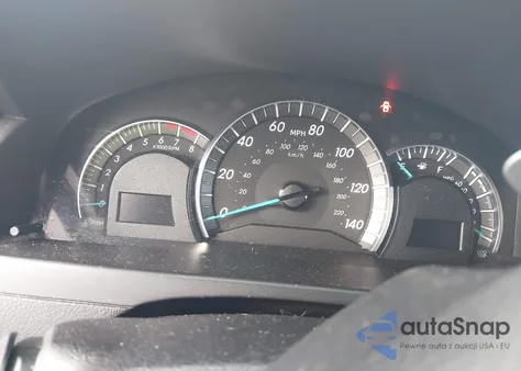 2014 Toyota Camry Se Sport z USA, uszkodzony, nr VIN 4T1BF1FK9EU739076